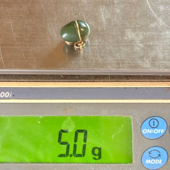 VTG Solid 14K Yellow Gold Nephrite Jade Egg Pendant Bow Design .75" - Picture 10 of 11